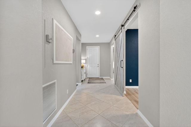 540 SE Monet Drive, Port St. Lucie, Port St Lucie, FL 34984