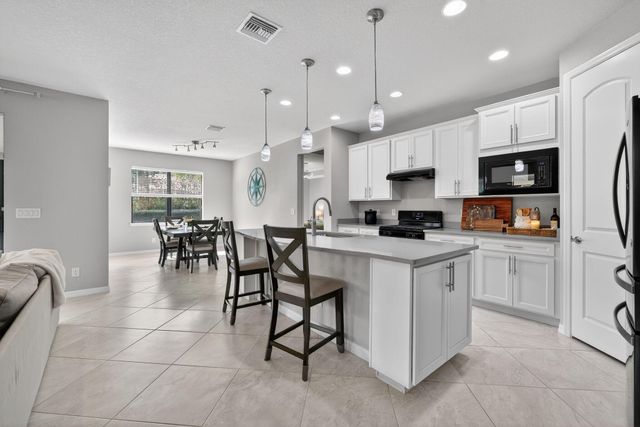 540 SE Monet Drive, Port St. Lucie, Port St Lucie, FL 34984