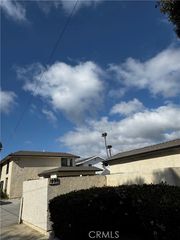 1999 Maple 202, Costa Mesa, CA 92627