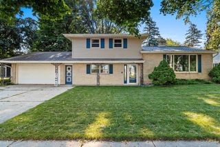 336 N LOCUST STREET, Green Bay, WI 54303