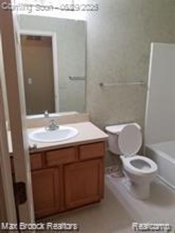 39775 Rockcrest Circle, Northville, MI 48168