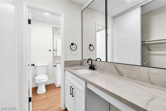 2256 Tall Pine Drive, Las Vegas, NV 89108