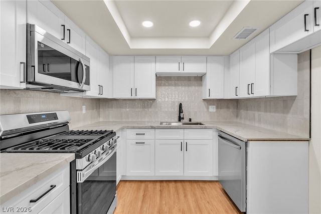 2256 Tall Pine Drive, Las Vegas, NV 89108