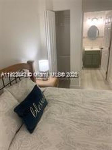 15520 SW 57th Ter 15520, Miami, FL 33193