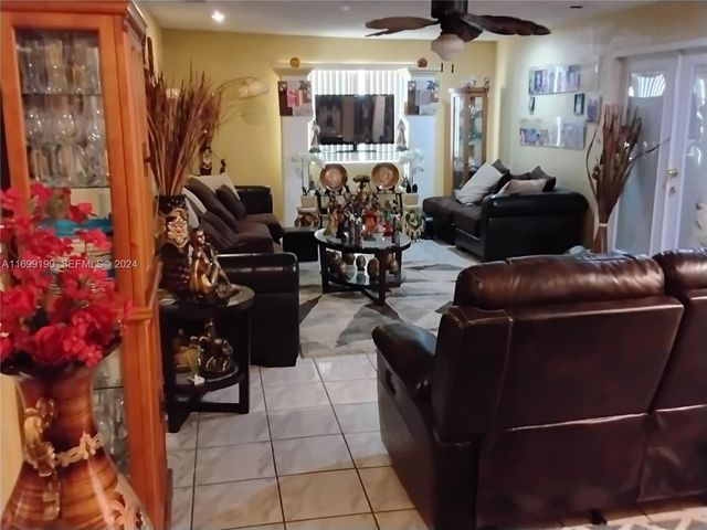 20620 NW 34th Avenue, Miami Gardens, FL 33056