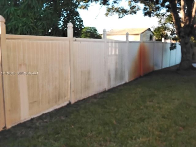 20620 NW 34th Avenue, Miami Gardens, FL 33056