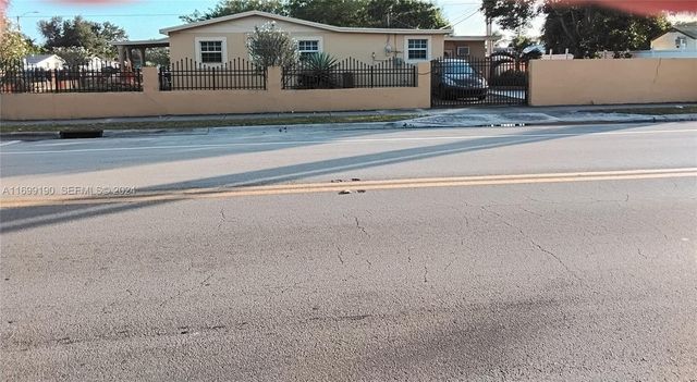 20620 NW 34th Avenue, Miami Gardens, FL 33056