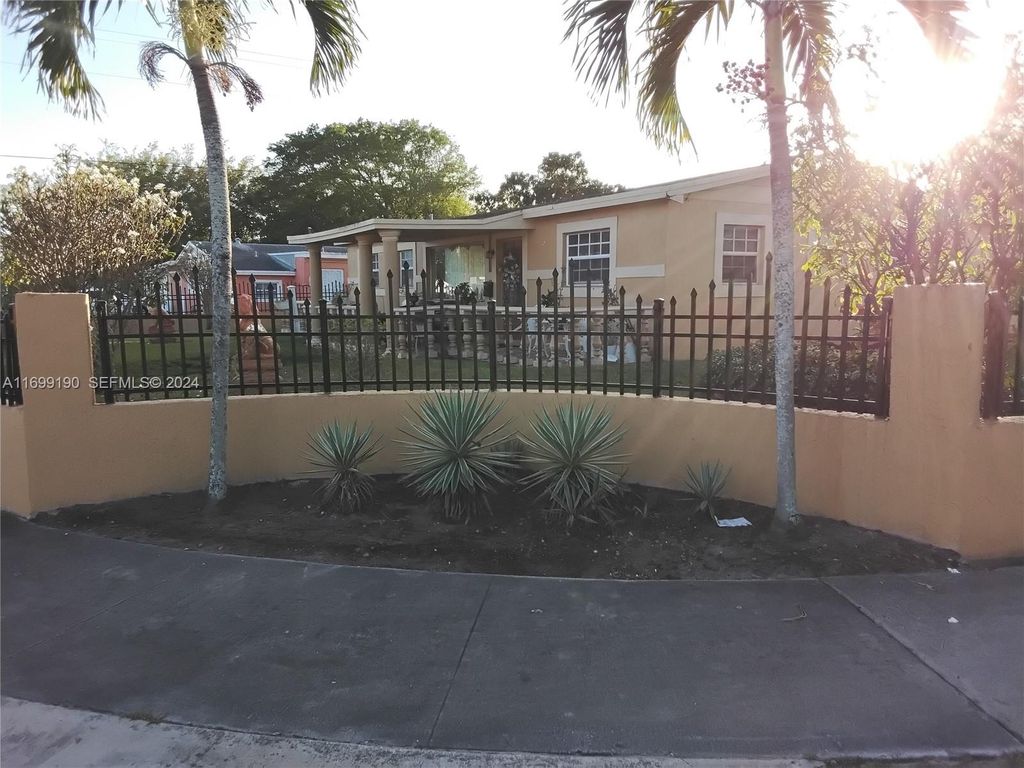 20620 NW 34th Avenue, Miami Gardens, FL 33056