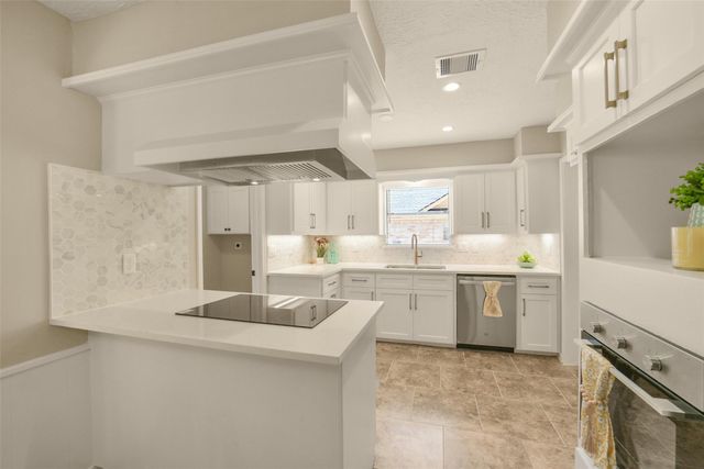 7911 Friars Court Lane, Spring, TX 77379