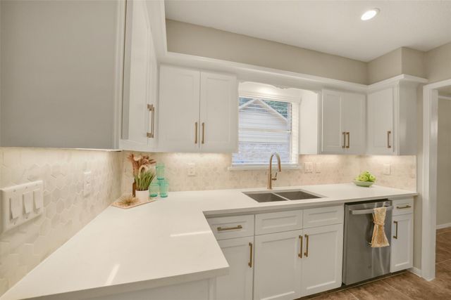7911 Friars Court Lane, Spring, TX 77379