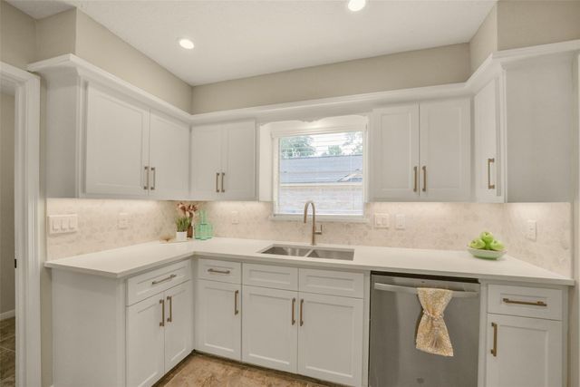 7911 Friars Court Lane, Spring, TX 77379