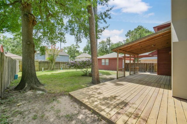 7911 Friars Court Lane, Spring, TX 77379
