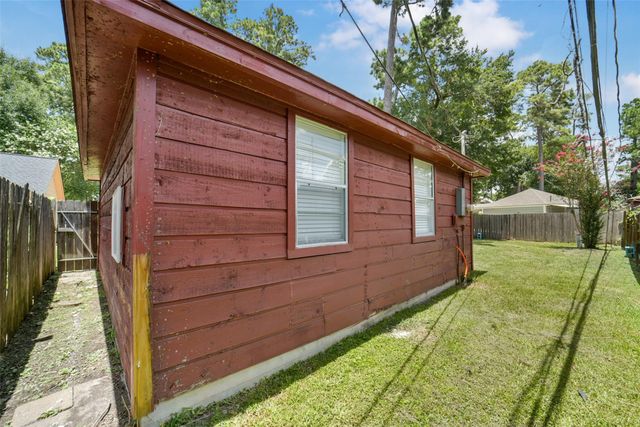 7911 Friars Court Lane, Spring, TX 77379