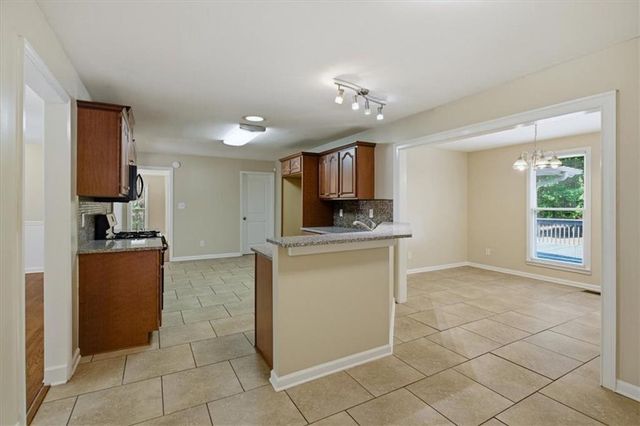 480 Forest Oak Drive, Stockbridge, GA 30281