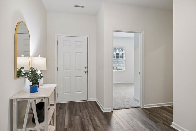 2014 Sellerback Way, Columbia, TN 38401