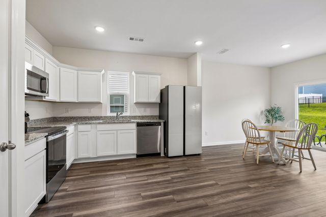 2014 Sellerback Way, Columbia, TN 38401
