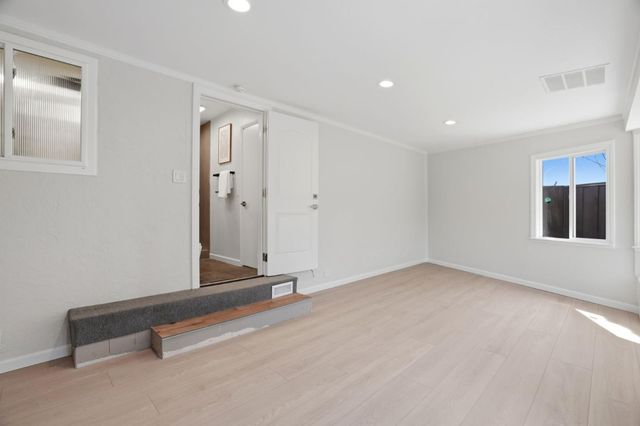 500 Kiely Boulevard, Santa Clara, CA 95051