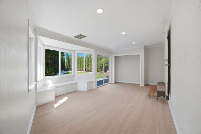 500 Kiely Boulevard, Santa Clara, CA 95051