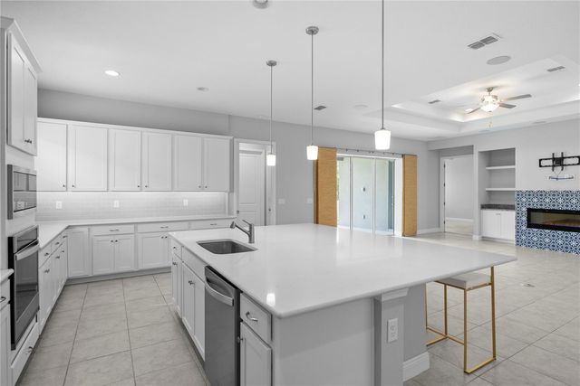 15373 LAKE KILLARNEY COURT, Winter Garden, FL 34787