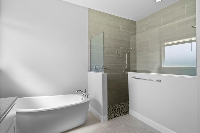 15373 LAKE KILLARNEY COURT, Winter Garden, FL 34787