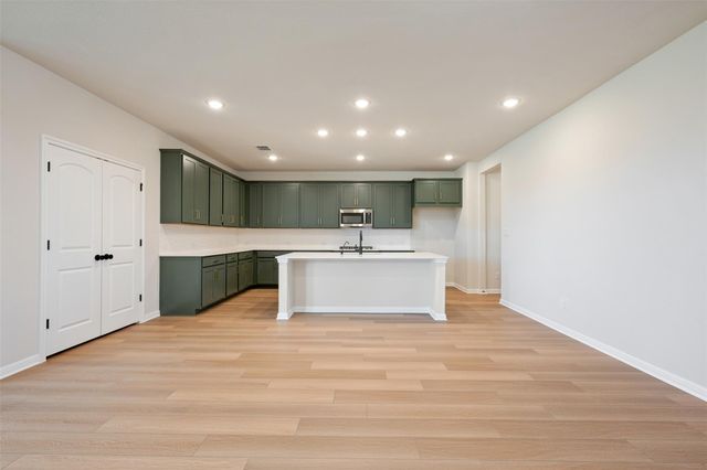 126 Crater Lake DR, Dripping Springs, TX 78620