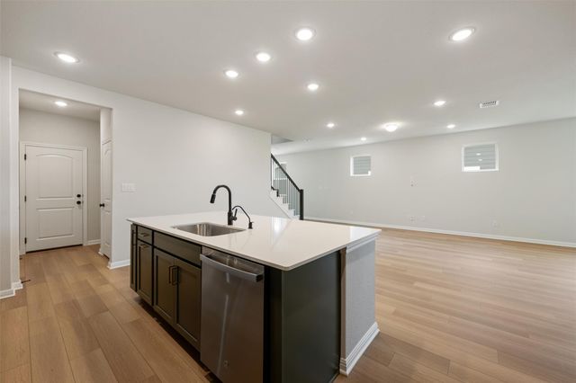 126 Crater Lake DR, Dripping Springs, TX 78620