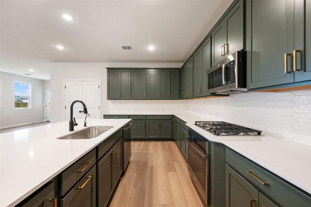 126 Crater Lake DR, Dripping Springs, TX 78620