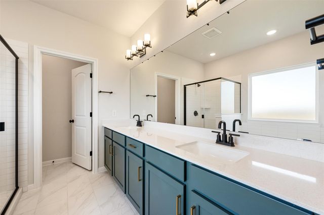 126 Crater Lake DR, Dripping Springs, TX 78620