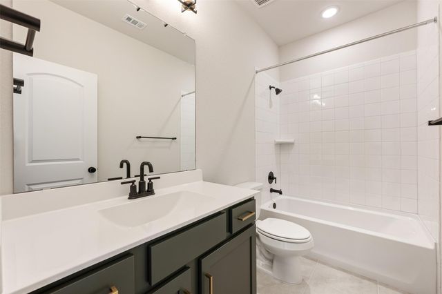 126 Crater Lake DR, Dripping Springs, TX 78620