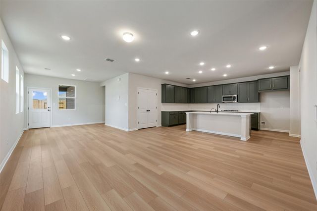 126 Crater Lake DR, Dripping Springs, TX 78620