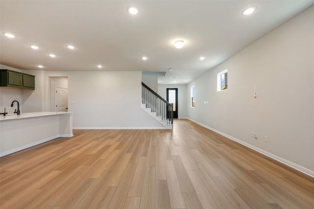 126 Crater Lake DR, Dripping Springs, TX 78620