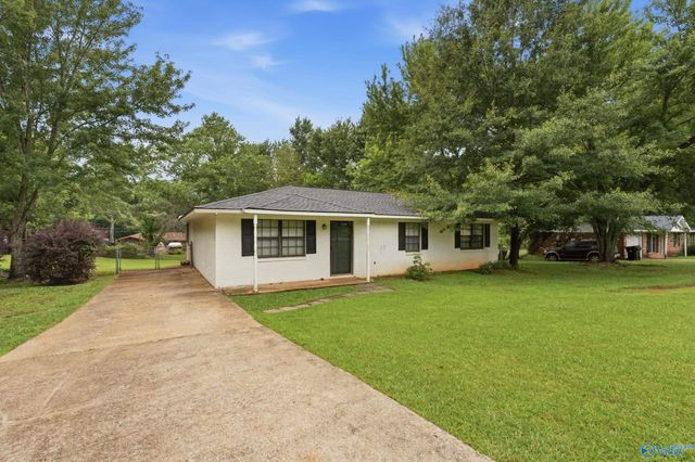 102 Greenwood Circle, Harvest, AL 35749