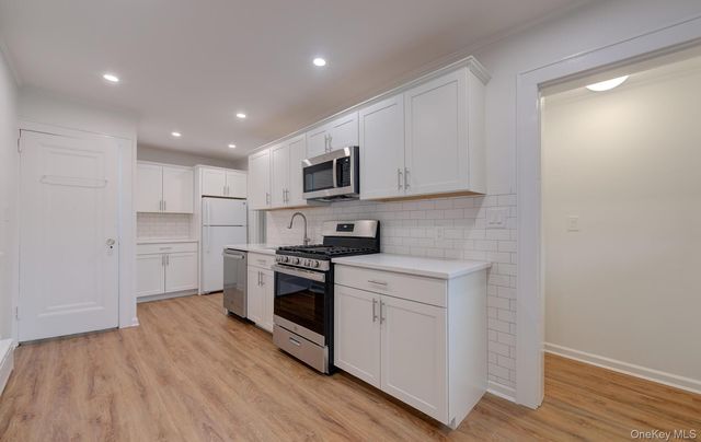 23 Park Avenue, Oyster Bay, NY 11771