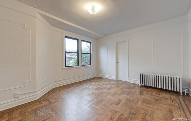 23 Park Avenue, Oyster Bay, NY 11771