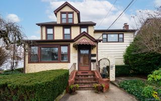 23 Park Avenue, Oyster Bay, NY 11771