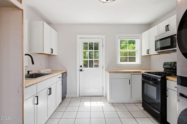 615 N Churton Street, Hillsborough, NC 27278