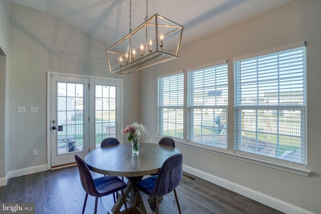 244 DELAWARE RIVER DR, Clayton, DE 19938