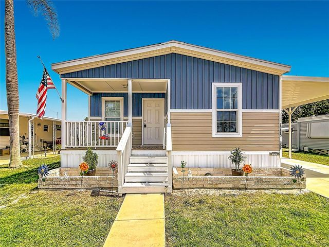 10485 HOLIDAY SHORES DRIVE 302, Largo, FL 33773