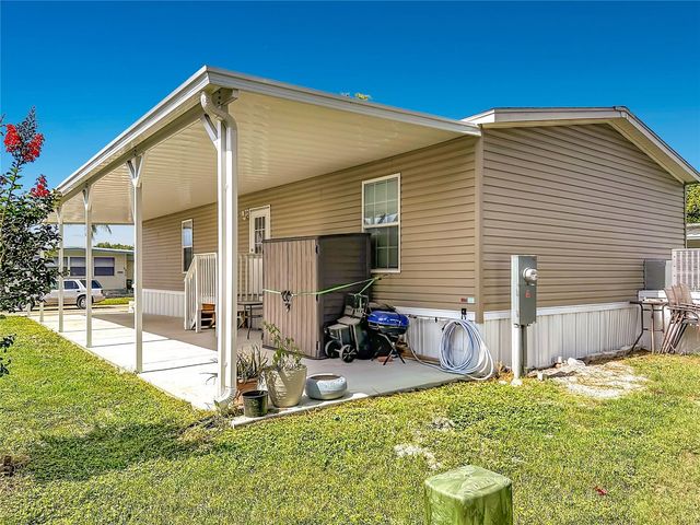 10485 HOLIDAY SHORES DRIVE 302, Largo, FL 33773