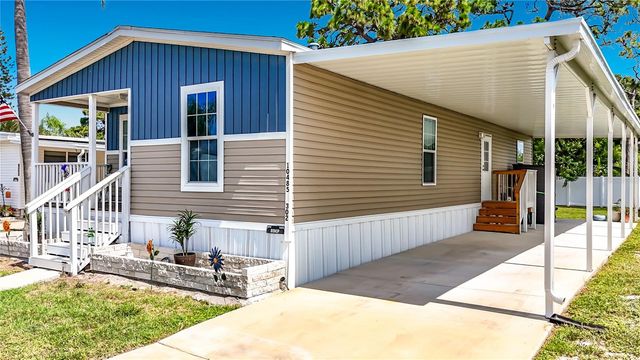 10485 HOLIDAY SHORES DRIVE 302, Largo, FL 33773
