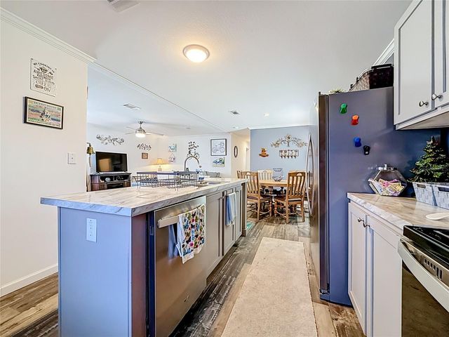 10485 HOLIDAY SHORES DRIVE 302, Largo, FL 33773