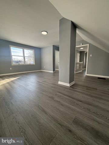 1004 ARMISTICE DR, Burlington, NJ 08016