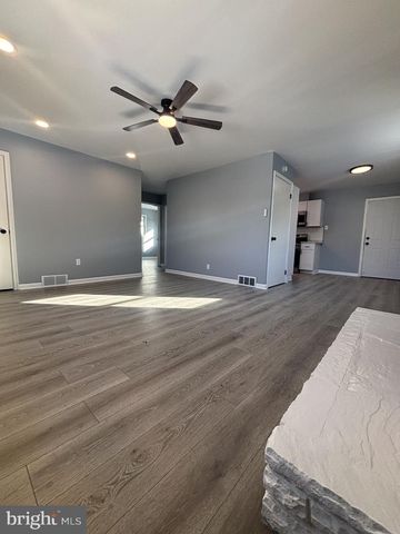 1004 ARMISTICE DR, Burlington, NJ 08016