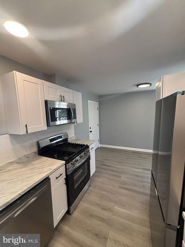 1004 ARMISTICE DR, Burlington, NJ 08016