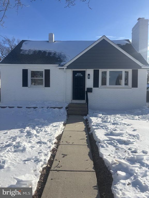 1004 ARMISTICE DR, Burlington, NJ 08016