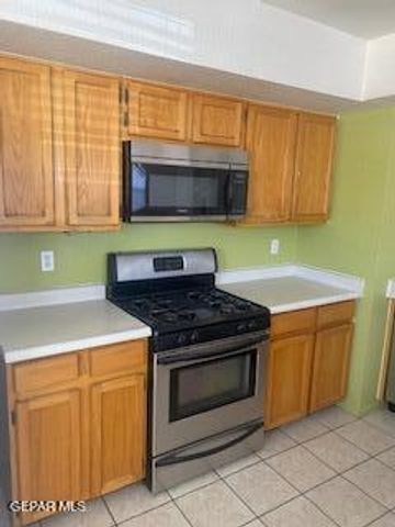 1016 DESIERTO LUNA Street, El Paso, TX 79912