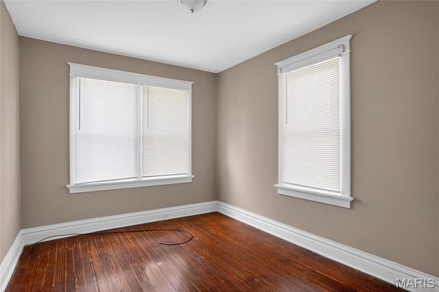 9007 Forest Avenue, St Louis, MO 63114
