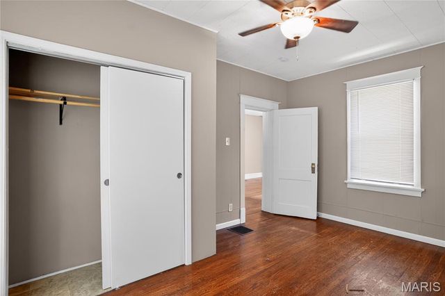 9007 Forest Avenue, St Louis, MO 63114