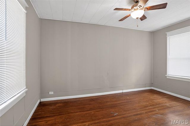 9007 Forest Avenue, St Louis, MO 63114