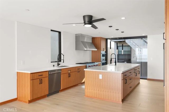 3932 Ocean Drive, Oxnard, CA 93035